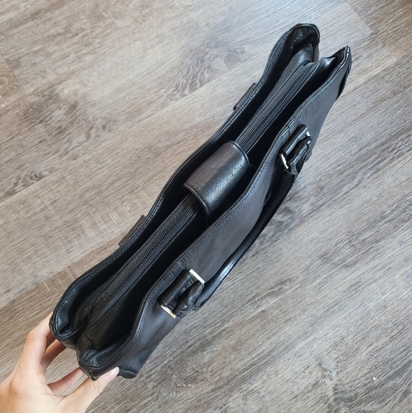 Rare Black Genuine Leather Mercedes-Benz Computer Bag - Picture 2 of 10